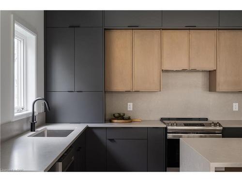 16 Butternut Crescent, Ridgeway, ON - Indoor Photo Showing Kitchen