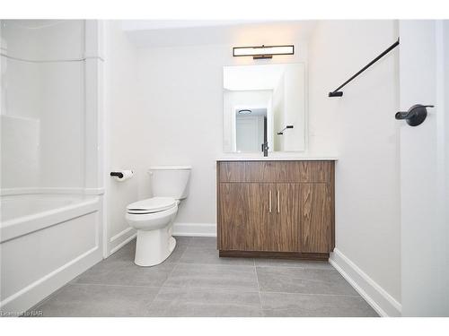 20 Butternut Crescent, Ridgeway, ON - Indoor Photo Showing Bathroom