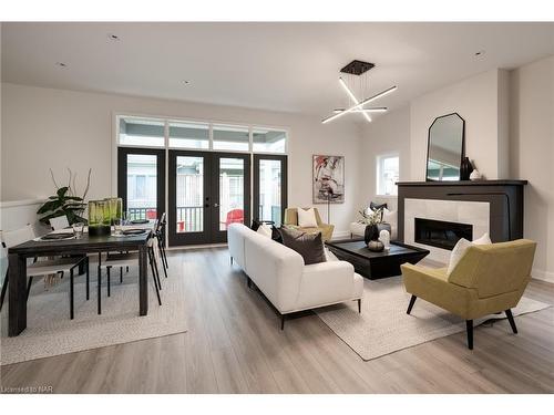 7 Butternut Crescent, Ridgeway, ON - Indoor Photo Showing Living Room With Fireplace