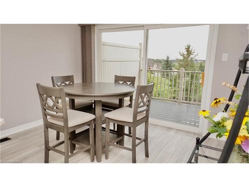 103 Morris Trail, Welland, ON - Indoor Photo Showing Dining Room