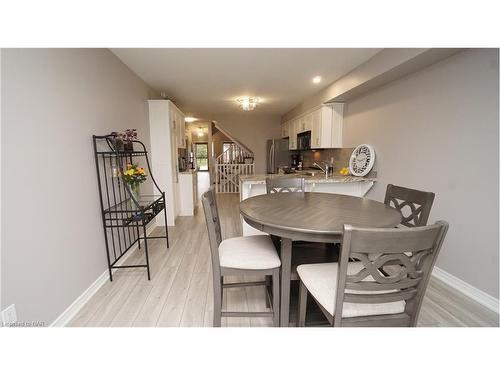 103 Morris Trail, Welland, ON - Indoor Photo Showing Dining Room