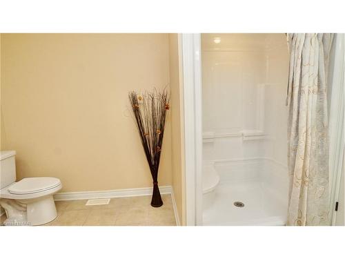 103 Morris Trail, Welland, ON - Indoor Photo Showing Bathroom