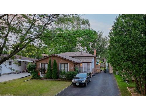 6216 Eldorado Avenue, Niagara Falls, ON - Outdoor