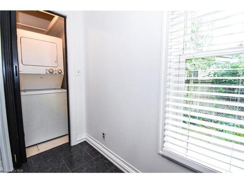 11 Henry Street, St. Catharines, ON - Indoor Photo Showing Laundry Room