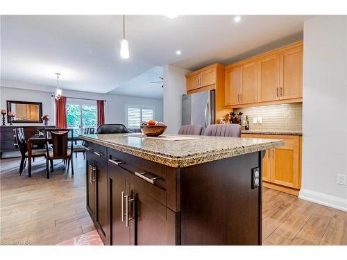 25-7 Gibson Place, St. Catharines, ON - Indoor Photo Showing Kitchen