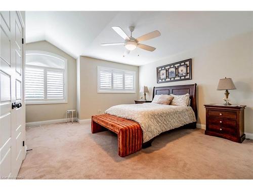 25-7 Gibson Place, St. Catharines, ON - Indoor Photo Showing Bedroom