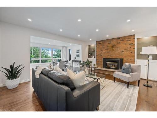 50 Melrose Drive, Niagara-On-The-Lake, ON - Indoor Photo Showing Living Room With Fireplace