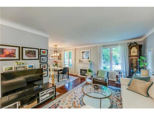 3195 St. Patrick Avenue, Niagara Falls, ON - Indoor Photo Showing Living Room With Fireplace