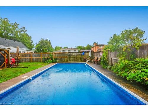 3195 St. Patrick Avenue, Niagara Falls, ON - Outdoor With In Ground Pool With Backyard