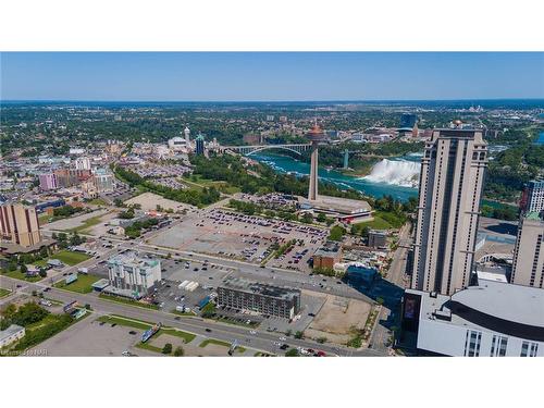 Niagara Falls, ON - Outdoor With View