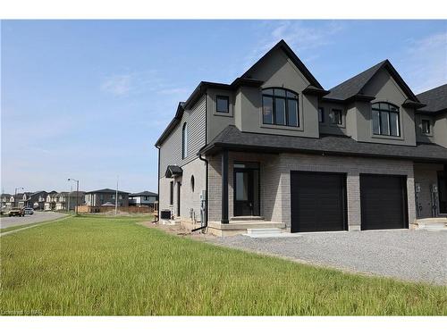 110 Elvira Way, Thorold, ON - Outdoor With Facade