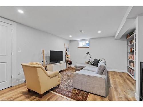 2 Nickerson Avenue, St. Catharines, ON - Indoor