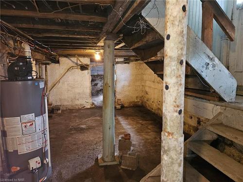 5174 Jepson Street, Niagara Falls, ON - Indoor Photo Showing Basement