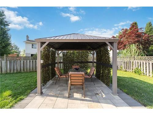 14 Meadowbrook Lane, Fonthill, ON - Outdoor With Deck Patio Veranda