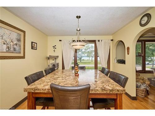 4127 Niagara Boulevard, Fort Erie, ON - Indoor Photo Showing Dining Room