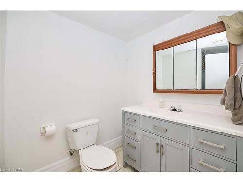 4127 Niagara Boulevard, Fort Erie, ON - Indoor Photo Showing Bathroom