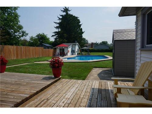 62 Cecil Street, St. Catharines, ON - Indoor Photo Showing Kitchen With Double Sink