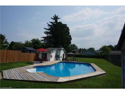 62 Cecil Street, St. Catharines, ON - Indoor Photo Showing Laundry Room