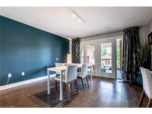 121 Teal Avenue, Hamilton, ON - Indoor Photo Showing Dining Room