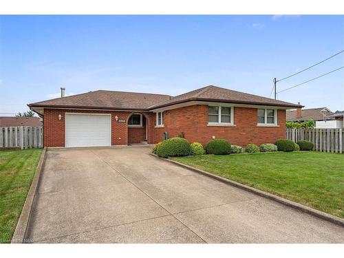 5966 Barton Crescent, Niagara Falls, ON - Outdoor