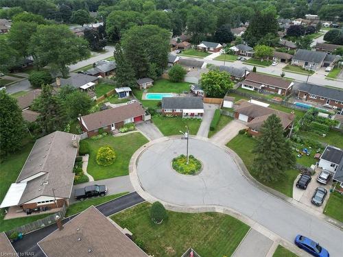 5966 Barton Crescent, Niagara Falls, ON - Outdoor With View