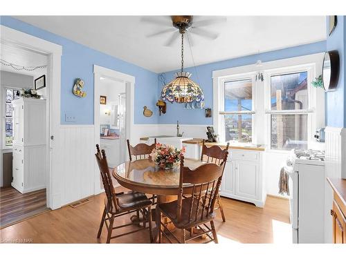 11611 Beach Road W, Wainfleet, ON - Indoor Photo Showing Dining Room