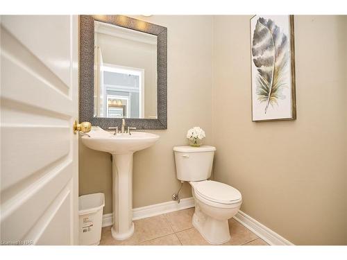 36 Natalie Court, Thorold, ON - Indoor Photo Showing Bathroom