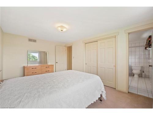 4 Prince Robert Court, St. Catharines, ON - Indoor Photo Showing Bedroom