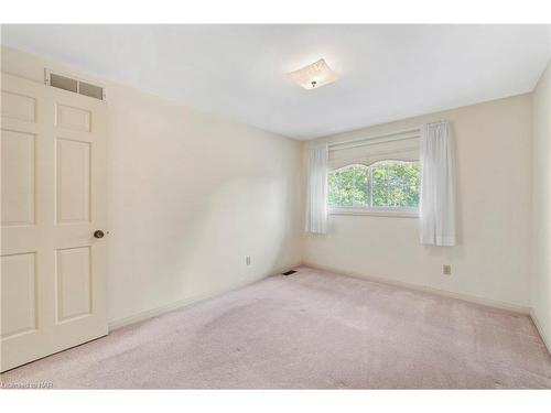 4 Prince Robert Court, St. Catharines, ON - Indoor Photo Showing Other Room