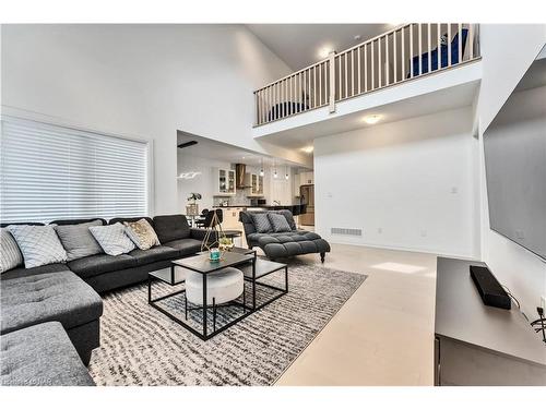 156 Schooners Lane, Thornbury, ON - Indoor Photo Showing Living Room