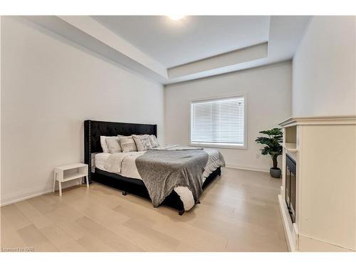 156 Schooners Lane, Thornbury, ON - Indoor Photo Showing Bedroom