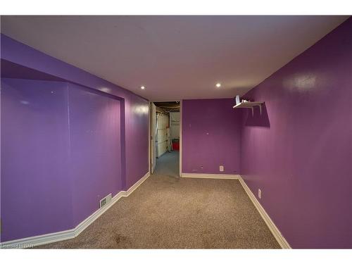 70 Sherwood Avenue, St. Catharines, ON - Indoor Photo Showing Other Room