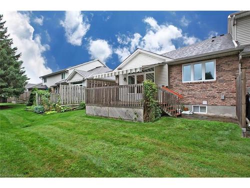 18-5070 Drummond Road, Niagara Falls, ON - Outdoor