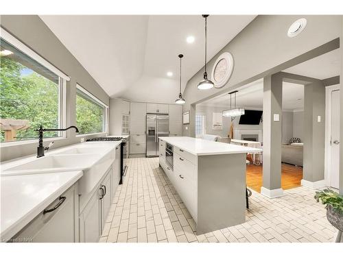 63 Yates Street, St. Catharines, ON - Indoor Photo Showing Kitchen With Double Sink