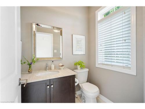 35 Cannery Drive, Niagara-On-The-Lake, ON - Indoor Photo Showing Bathroom