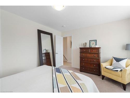 35 Cannery Drive, Niagara-On-The-Lake, ON - Indoor Photo Showing Bedroom