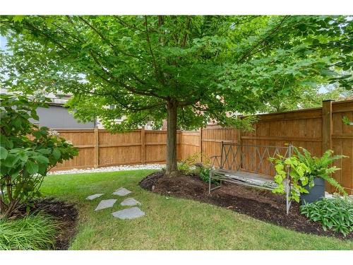 35 Cannery Drive, Niagara-On-The-Lake, ON - Outdoor With Backyard