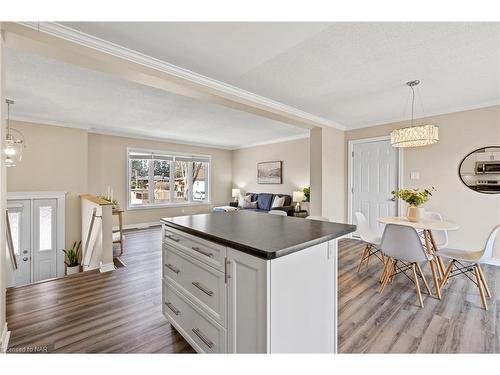 437 Sugarloaf Street, Port Colborne, ON - Indoor Photo Showing Dining Room