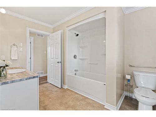 437 Sugarloaf Street, Port Colborne, ON - Indoor Photo Showing Bathroom