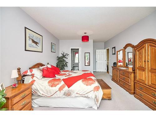 3772 Canborough Road, Fenwick, ON - Indoor Photo Showing Bedroom