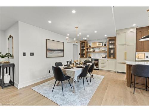 1173 Lakeshore Road W, St. Catharines, ON - Indoor Photo Showing Dining Room