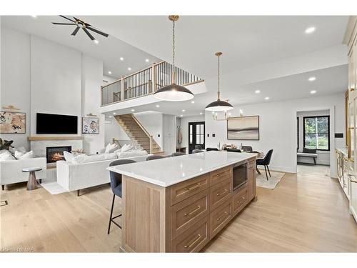 1173 Lakeshore Road W, St. Catharines, ON - Indoor Photo Showing Kitchen