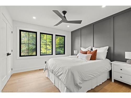 1173 Lakeshore Road W, St. Catharines, ON - Indoor Photo Showing Bedroom