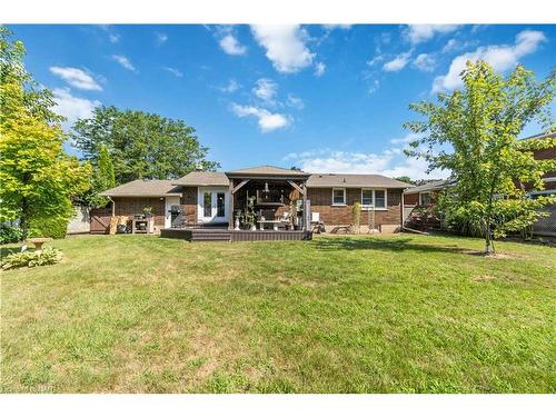 6966 Waterloo Drive, Niagara Falls, ON - Outdoor With Deck Patio Veranda