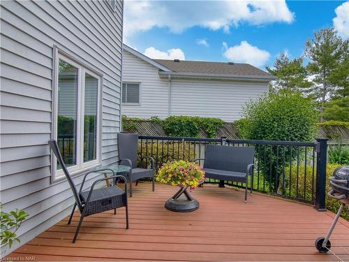 8 Bolger Drive, St. Catharines, ON - Outdoor With Deck Patio Veranda With Exterior