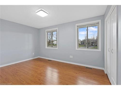 7229 Harriman Street, Niagara Falls, ON - Indoor Photo Showing Other Room