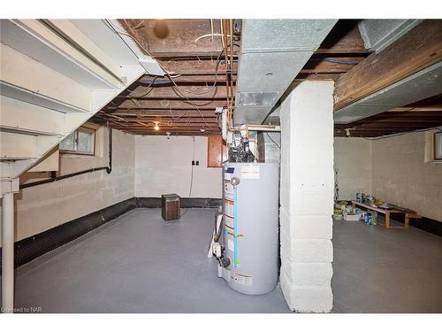 4631 Fifth Avenue, Niagara Falls, ON - Indoor Photo Showing Basement