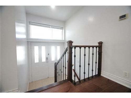 24 Riverview Boulevard, St. Catharines, ON - Indoor Photo Showing Other Room