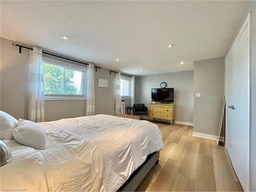 1-131 Rockwood Avenue, St. Catharines, ON - Indoor Photo Showing Bedroom