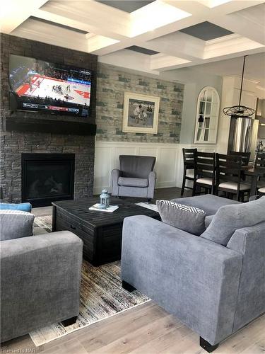 410 Lakewood Avenue, Crystal Beach, ON - Indoor Photo Showing Living Room With Fireplace